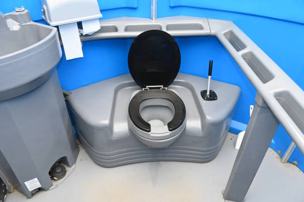 Best Porta potty rental near me  in Lyons, OR